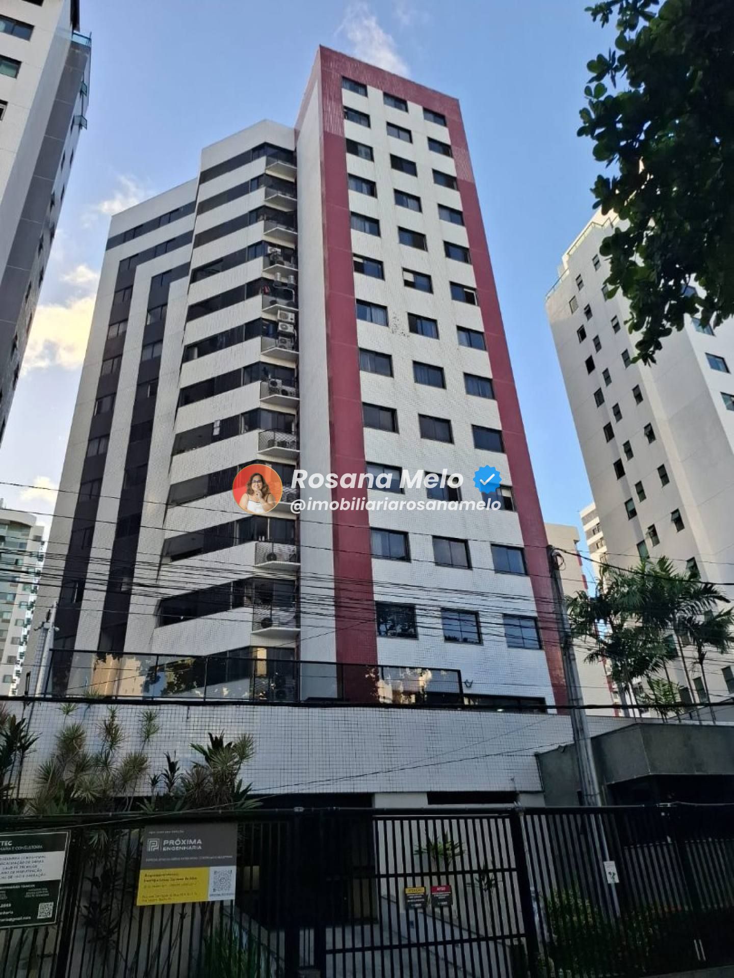 Edf. Castellamare, apartamento andar alto, 105m², varanda, 3 quartos (1 suíte), 2 vagas, lazer em Boa Viagem
