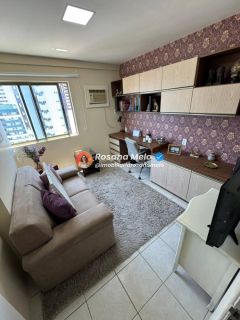 Edf. Trinidad, apartamento andar alto, 136m², 4 quartos ( 2 suítes), 2 vagas,