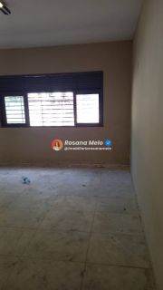 Casa 4 Quartos e 2 salas, terreno 720m²– Próximo à Lagoa do Araçá