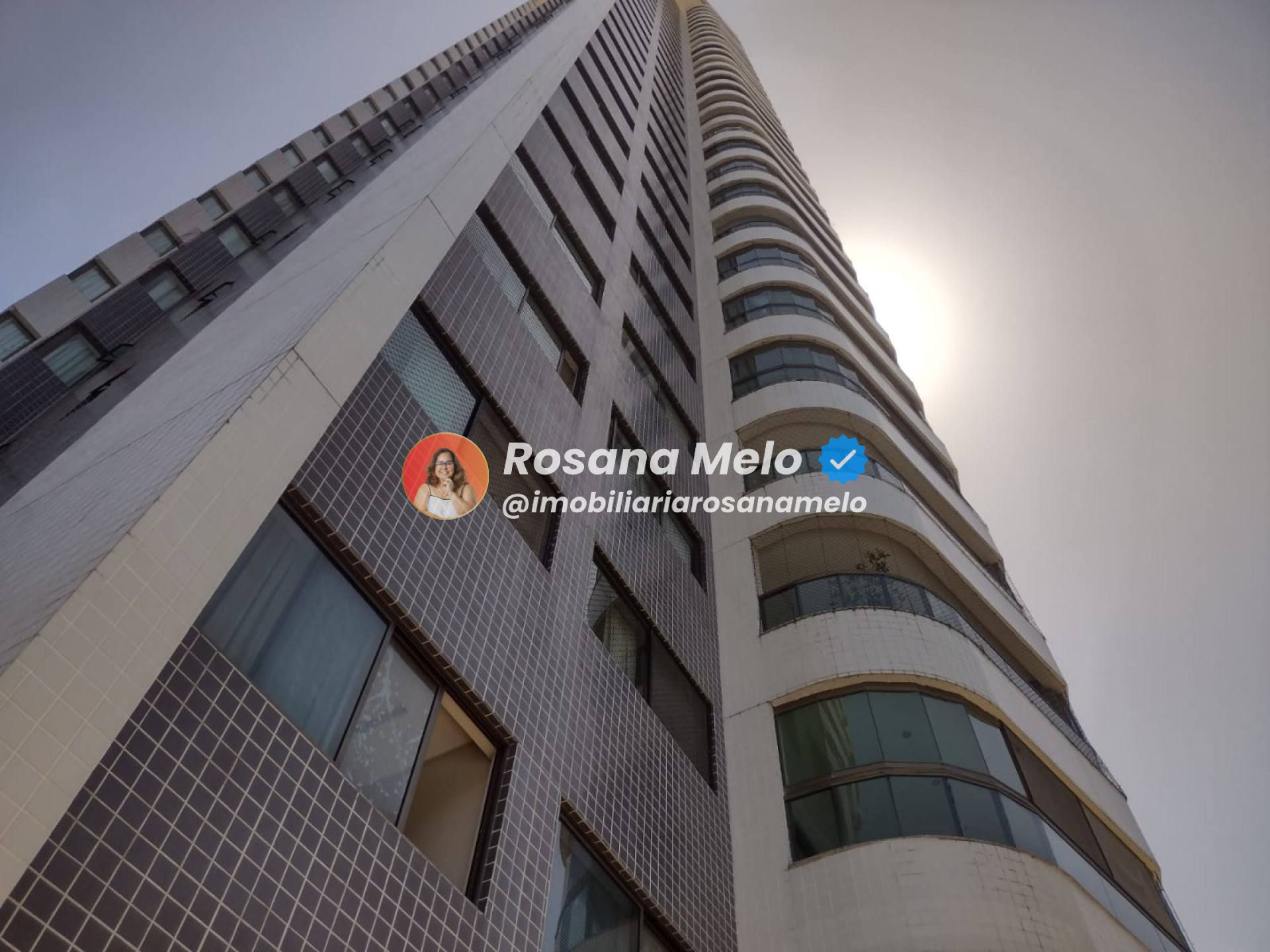 Edf. Alameda dos Pinheiros - andar alto, vista mar , 174m², 4 quartos sendo 3 suítes, 3 vagas, lazer