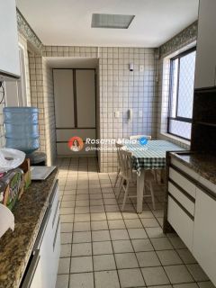 Edf. Mar do Porto, vista mar, andar alto, 220m², varanda, 4 suítes, 3 vagas, Boa Viagem.
