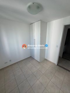 Edf. Zezé Cardoso - 84m², 3 quartos sendo 1 suíte, vista mar, 2 vagas, rua Navegantes