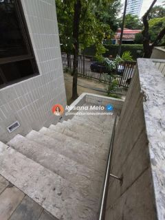 Edf. Gege Bandeira com 219m², 1 por andar, 4 quartos sendo 2 suítes, 2 vagas, Graças
