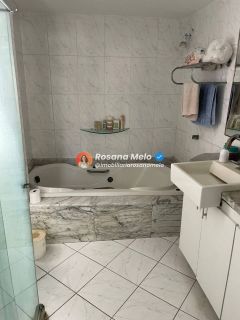 Edf. Segóvia -  163m², 4 quartos com 1 suíte master, 2 vagas, Av. Boa Viagem,