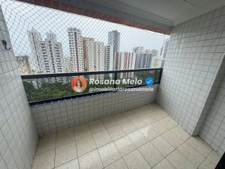 Edf. Manoel Carvalho, apartamento andar alto, nascente, 125m², varanda, 3 quartos (1 suíte master com banheira), 2 vagas cobertas, Boa Viagem