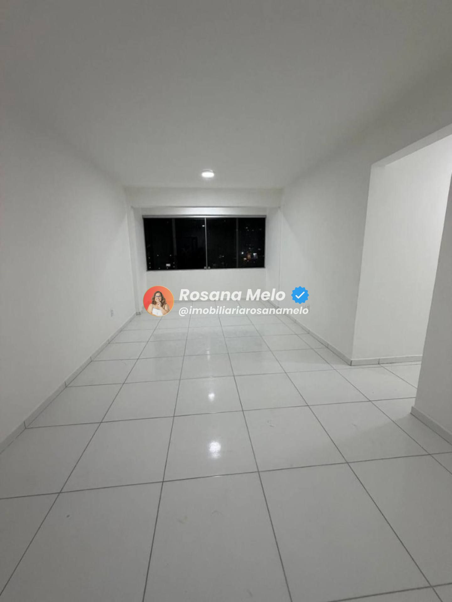 Edf Renato Medeiros Boa Viagem,84m,2 quartos,espaçoso e iluminado, oportunidade.