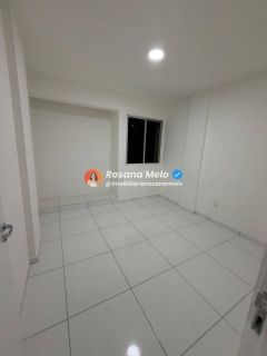 Edf Renato Medeiros Boa Viagem,84m,2 quartos,espaçoso e iluminado, oportunidade.