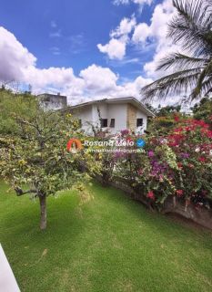 Cond. Gravatá Country, casa reformada, 385m², varanda panorâmica, 5 suítes (2 suítes master), 6 vagas, lazer completo, Gravatá.