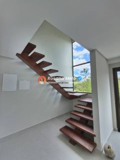 Cond. Gravatá Country, casa reformada, 385m², varanda panorâmica, 5 suítes (2 suítes master), 6 vagas, lazer completo, Gravatá.