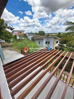 Cond. Gravatá Country, casa reformada, 385m², varanda panorâmica, 5 suítes (2 suítes master), 6 vagas, lazer completo, Gravatá.