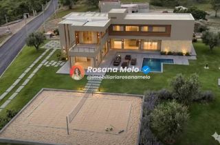Cond. Jardim Imperial, casa duplex, varanda, 3 salas, 5 quartos, piscina, churrasqueira, campo de futevolei, Gravatá.