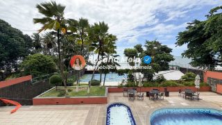 Edf Van Gogh beira mar de Candeias,300m,4 suites,3 vagas,reformado,ponto carro eletrico,lazer.