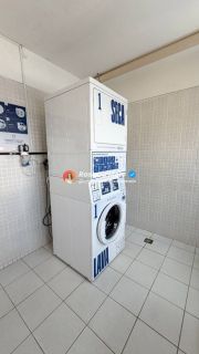 Flat no Studio Everest com 29m² na praia do Pina a 30 metros da mar |  Porteira Fechada