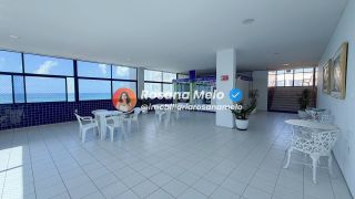 Flat no Studio Everest com 29m² na praia do Pina a 30 metros da mar |  Porteira Fechada
