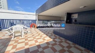 Flat no Studio Everest com 29m² na praia do Pina a 30 metros da mar |  Porteira Fechada
