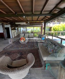 Cond. Asa Branca, casa com vista para o vale, 500m², varanda, 5 suítes, área de lazer, Gravatá