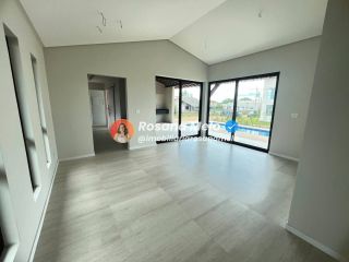 Cond. Residencial Appaloosa, casa terréa , 170m², 4 suítes, com piscina, em Gravatá.