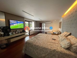 Casa 500m², 5 quartos (3 suítes), piscina, área gourmet, campinho, 4 vagas, Apipucos