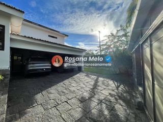 Casa 500m², 5 quartos (3 suítes), piscina, área gourmet, campinho, 4 vagas, Apipucos