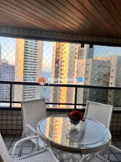 Apartamento 230m², varanda, sala para 3 ambientes, 4 quartos (2 suítes), 4 vagas cobertas, lazer completo em Boa Viagem - Edf. Natália Dias