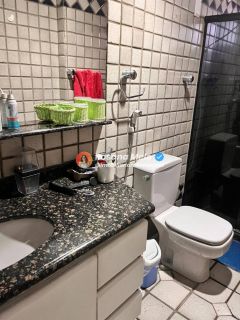 Apartamento 230m², varanda, sala para 3 ambientes, 4 quartos (2 suítes), 4 vagas cobertas, lazer completo em Boa Viagem - Edf. Natália Dias