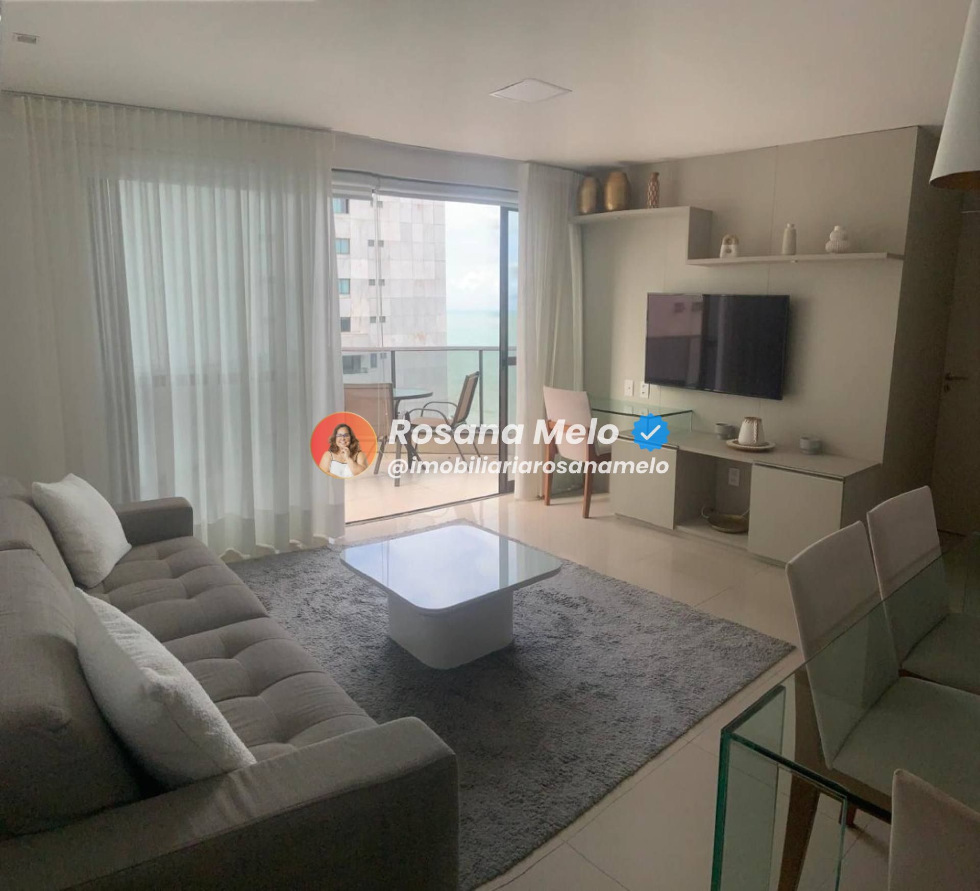 Apartamento com 54m², beira-mar, 1 suíte, 1 vaga de garagem, mobiliado, Edf. Portal Ivanir Silvestre, em Boa Viagem