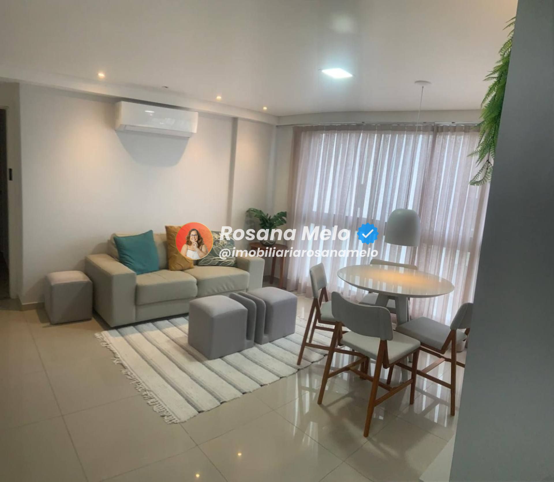 Apartamento com 54m², beira-mar, 1 suíte, 1 vaga de garagem, mobiliado, Edf. Portal Ivanir Silvestre, em Boa Viagem