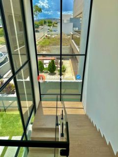 Casa com 188m², 4 suítes, piscina e terraço gourmet no Condomínio Portal de Vigo, em Gravatá