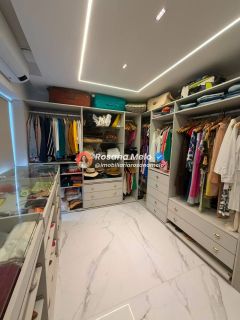 Apartamento à beira-mar, porteira fechada, à venda com 180m², 3 quartos (2 suítes), Edf. Saint Just, em Boa Viagem