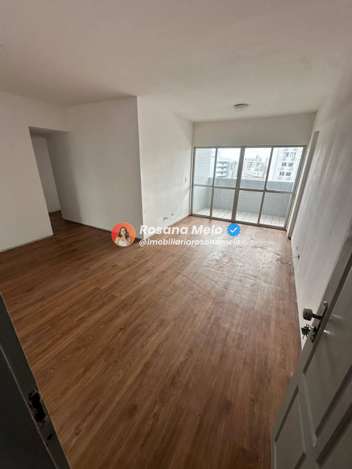 Apartamento 3 quartos (1 suíte), 2 vagas, gerador, Edf. Astéria, Graças