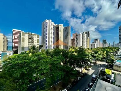 Apartamento 4 quartos (1 suíte), 240m², planta ampla, Edf. Conde de Nassau, Boa Viagem