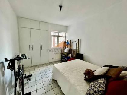 Apartamento 4 quartos (1 suíte), 240m², planta ampla, Edf. Conde de Nassau, Boa Viagem