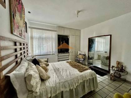 Apartamento 4 quartos (1 suíte), 240m², planta ampla, Edf. Conde de Nassau, Boa Viagem