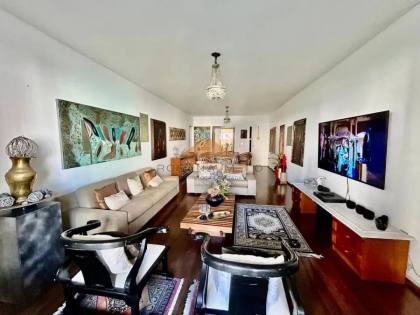 Apartamento 4 quartos (1 suíte), 240m², planta ampla, Edf. Conde de Nassau, Boa Viagem