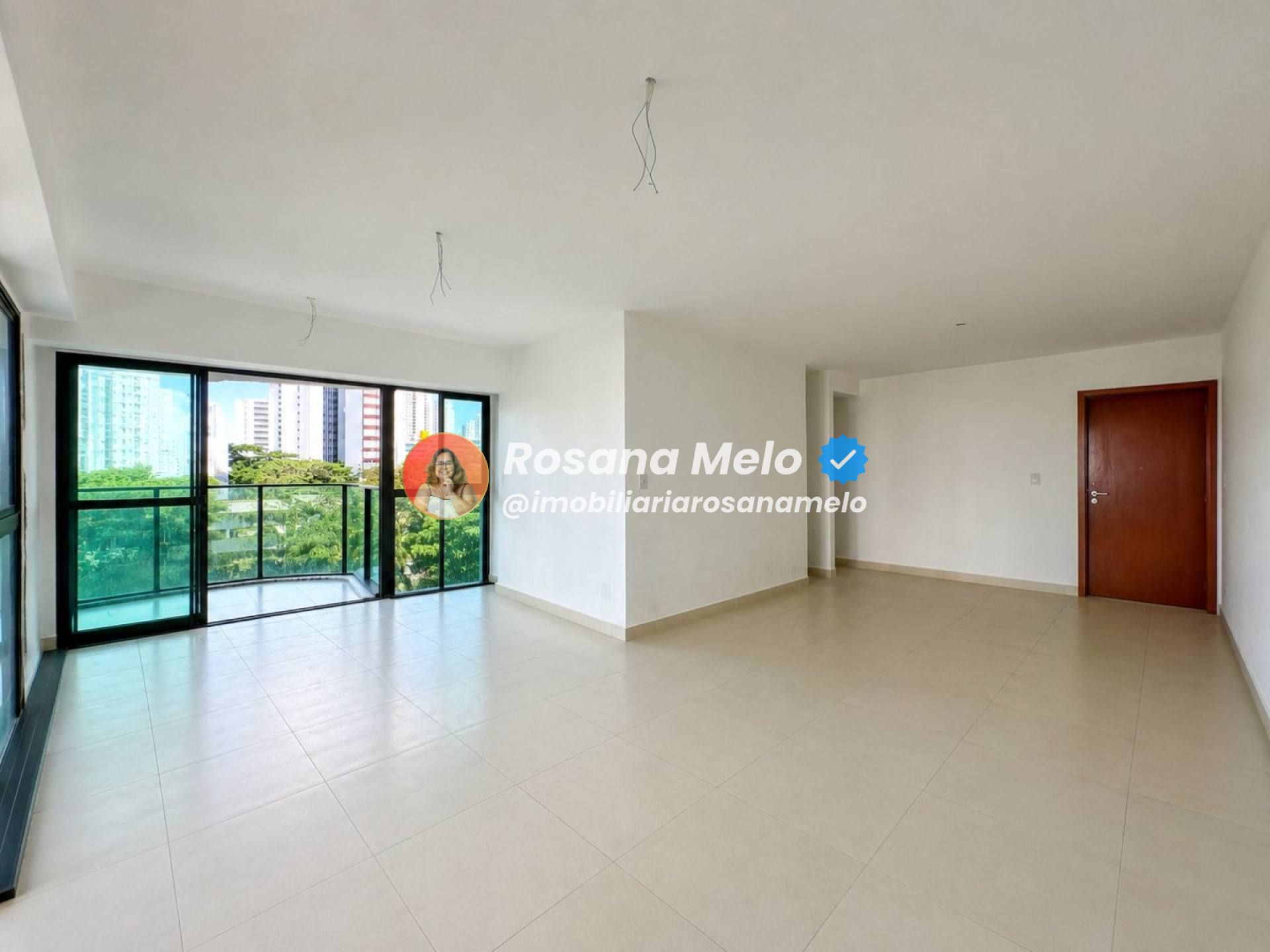 Apartamento 4 quartos (3 suítes), 135m², espaço gourmet, Edf. Chance's Village, Boa Viagem