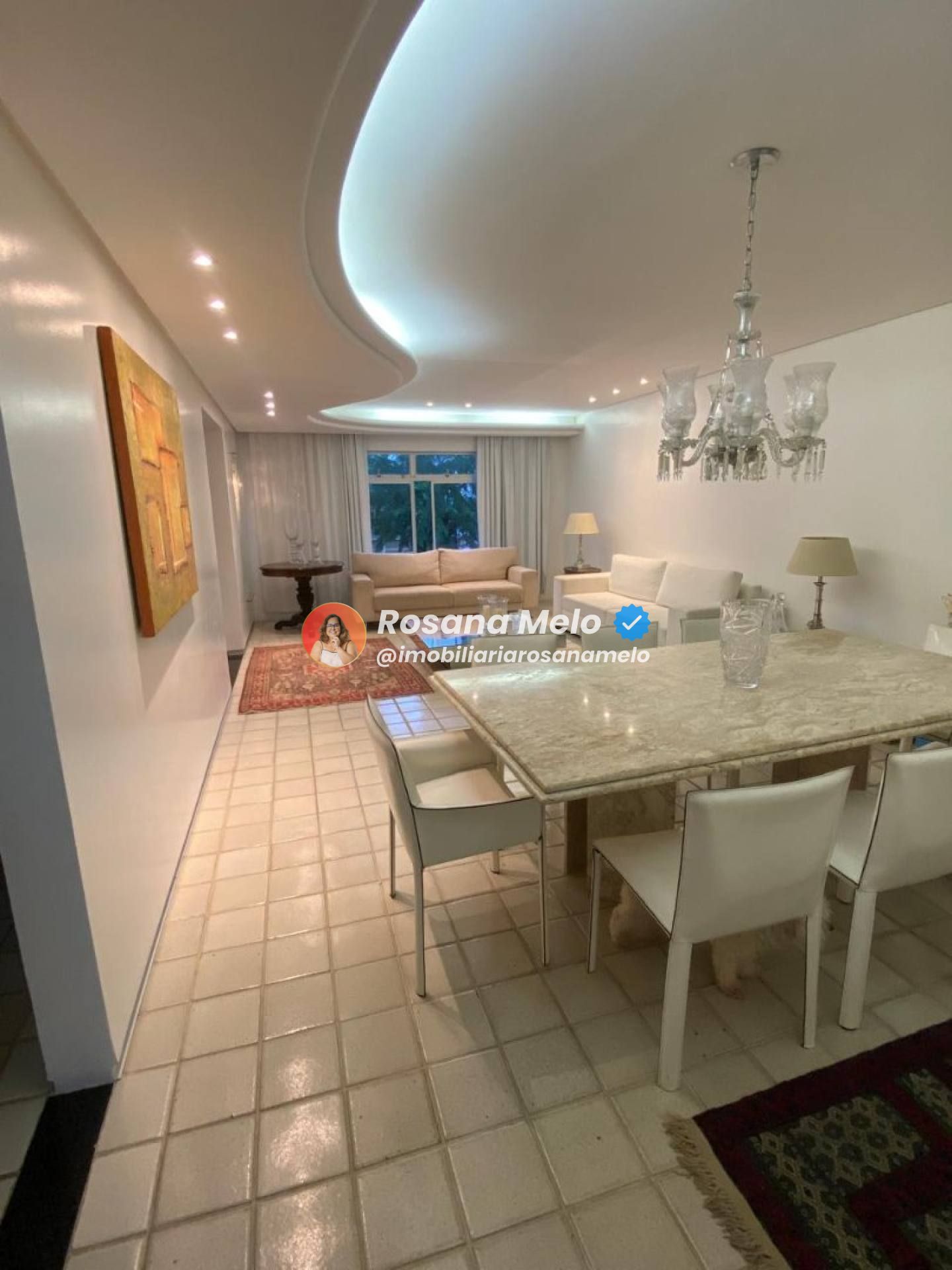 Edf Janaina Boa Viagem,apartamento espaçoso com 173m,3 quartos,1 vaga,mobiliado.