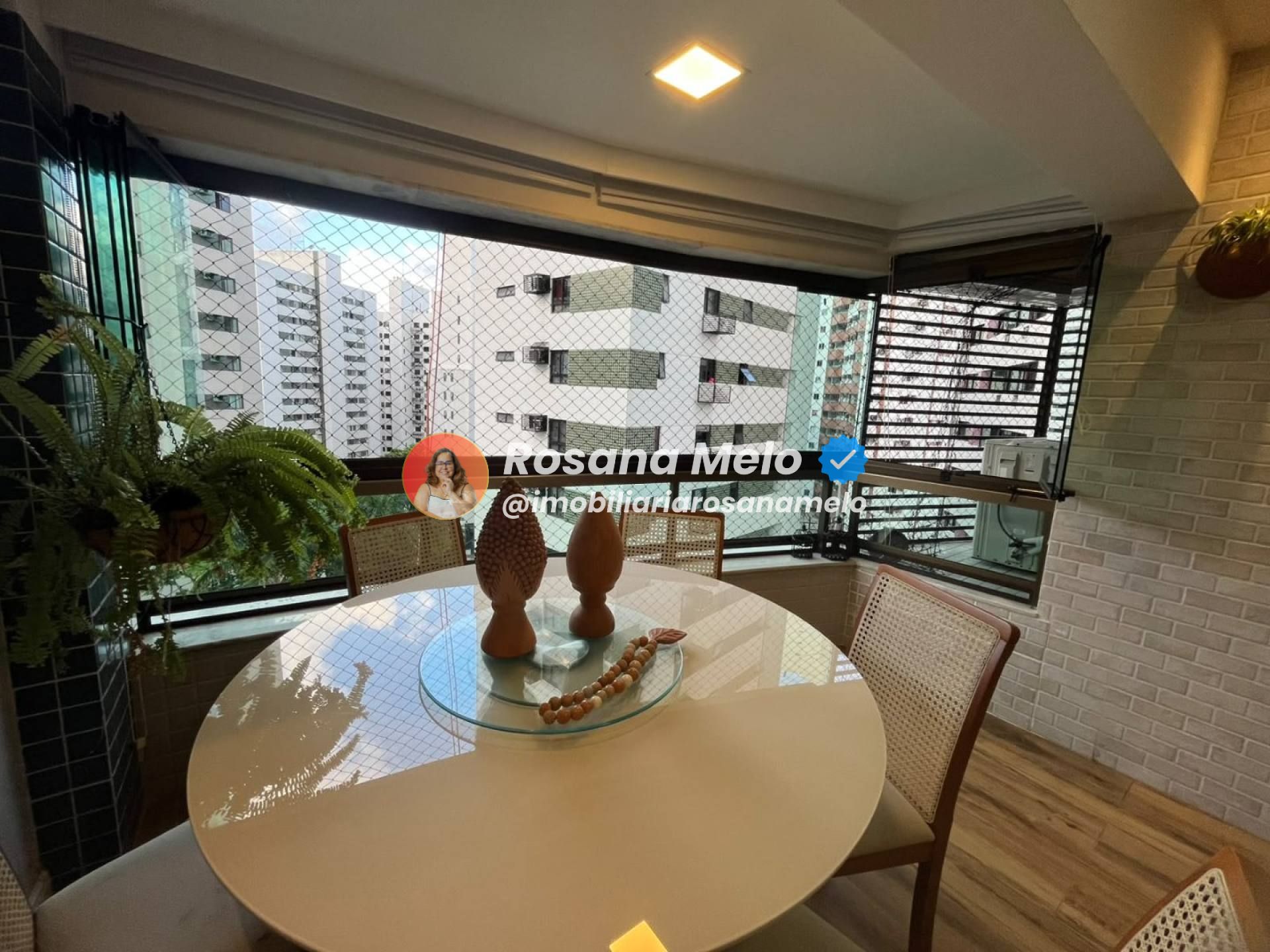 Edf Via Tazolli Boa Viagem,4 quartos,3 suites,3 vagas,reformado,lazer.