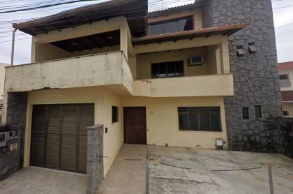 Excelente Casa no Centro de Navegantes