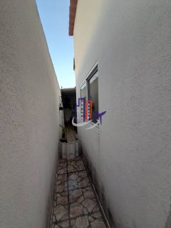 Casa Para Vender com 03 quartos no bairro Duque de Caxias em Betim