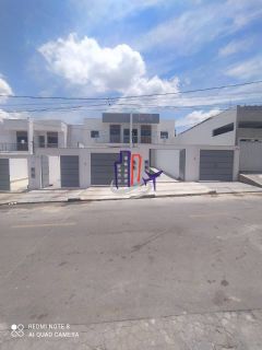 Casa Para Vender com 2 quartos no bairro Bandeirinhas em Betim