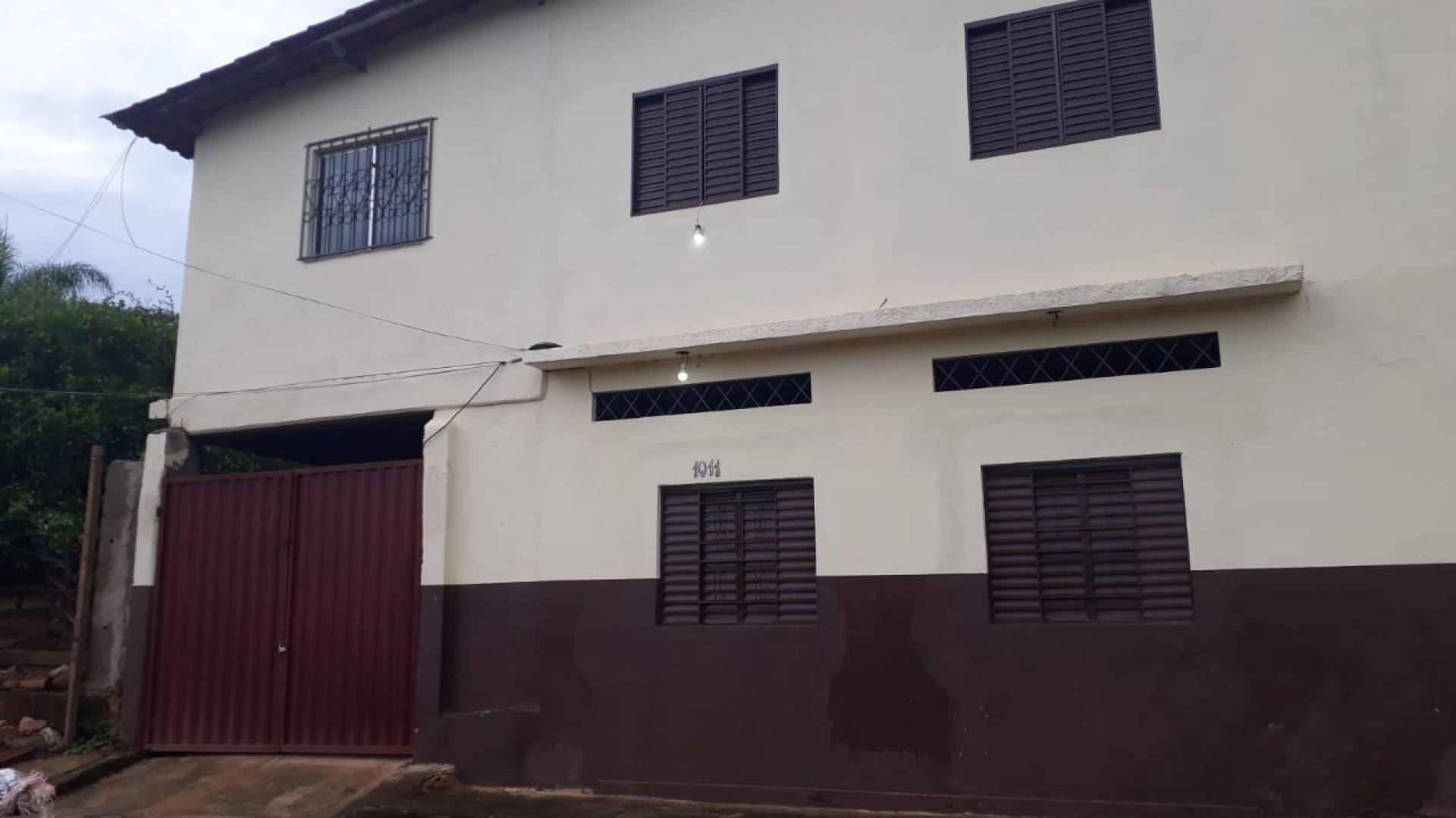 Casa Para Vender com 3 quartos no bairro Araças em Mateus Leme