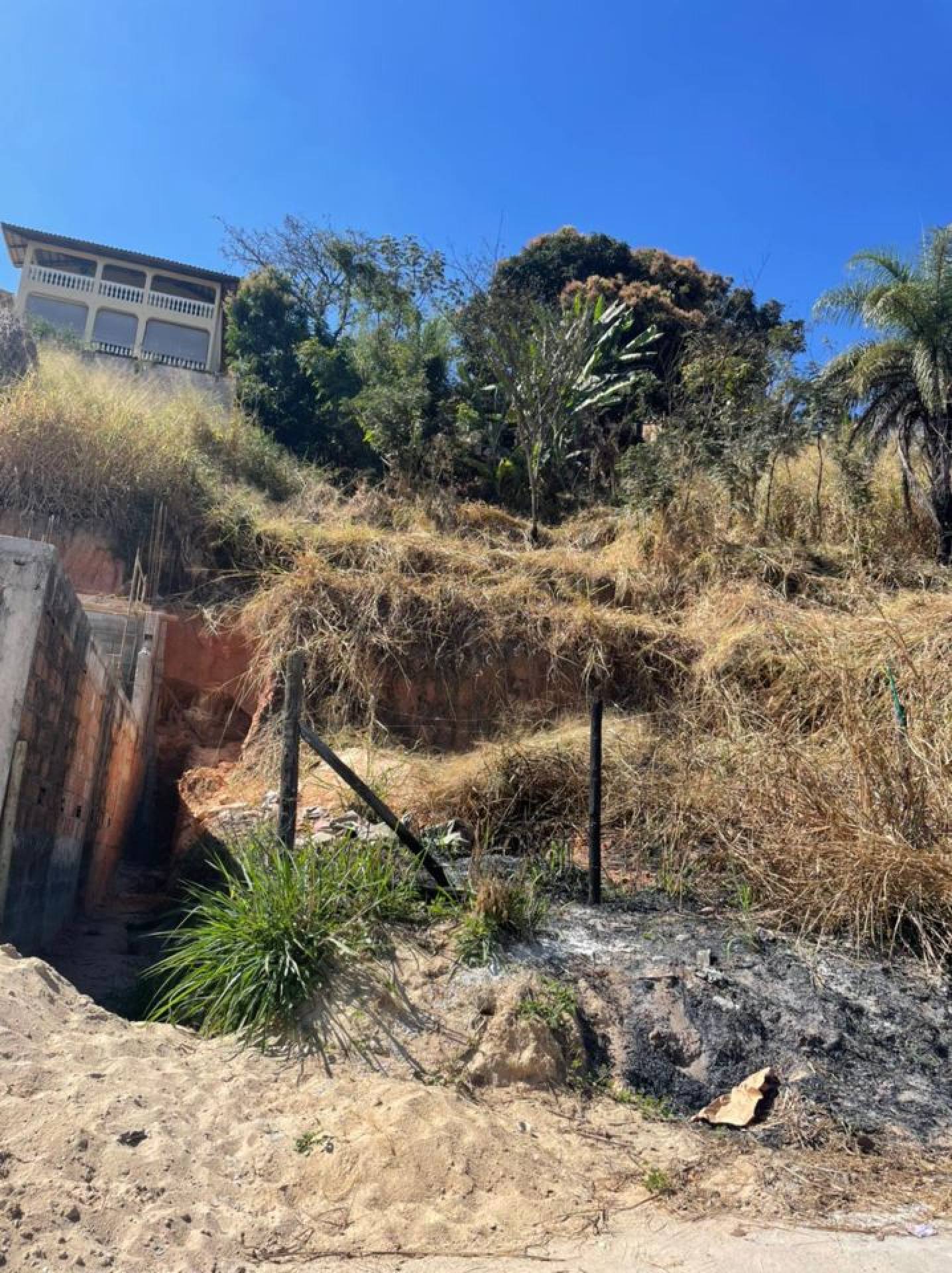 Lote / Terreno de Bairro Para Vender no bairro Jardim Casa Branca em Betim
