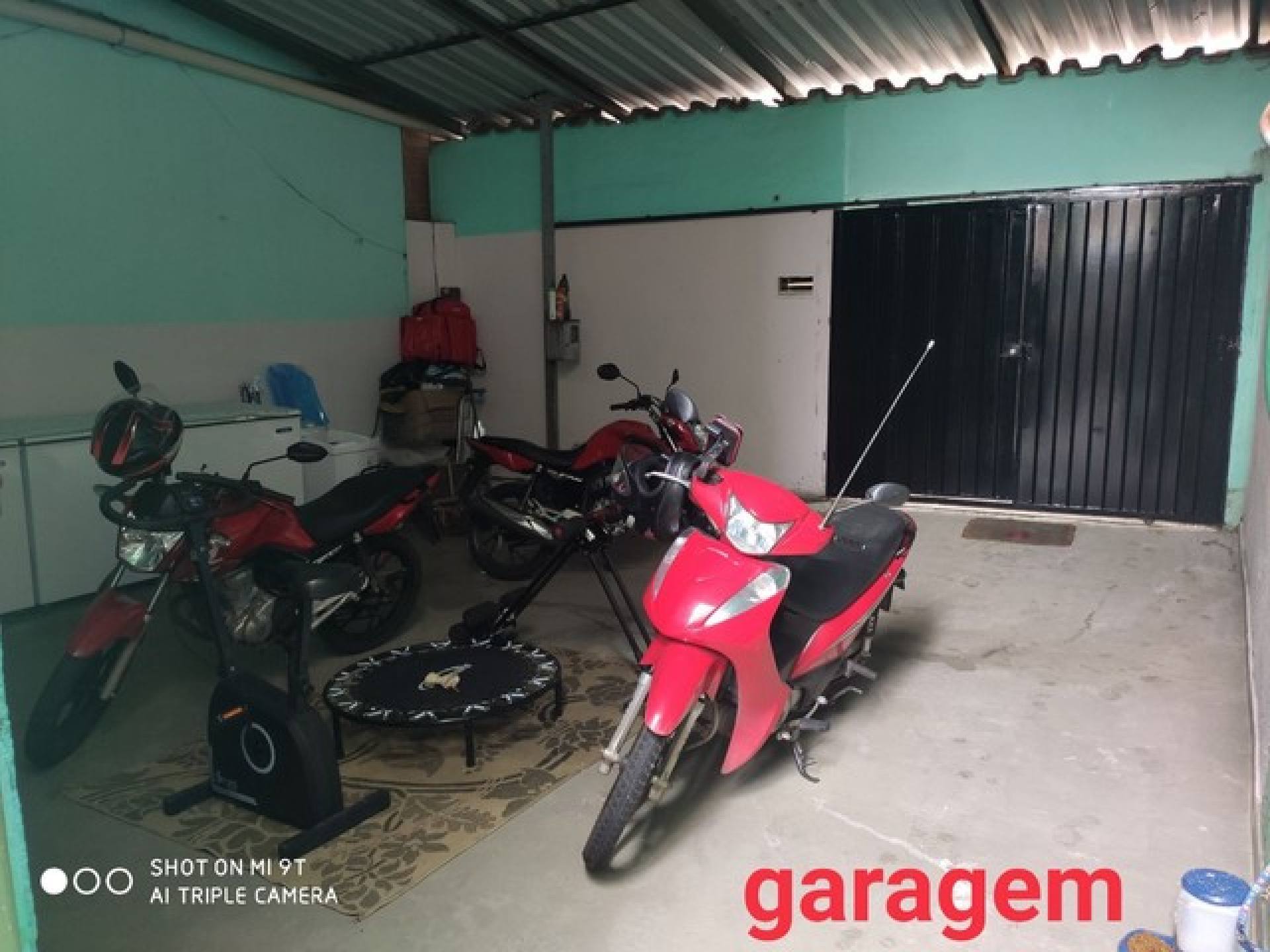 Casa Duplex Para Vender com 04 quartos e 01 suíte no bairro Jardim Teresópolis em Betim