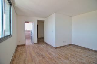 Cobertura Para Vender com 03 quartos 01 suítes no bairro Cabral em Contagem