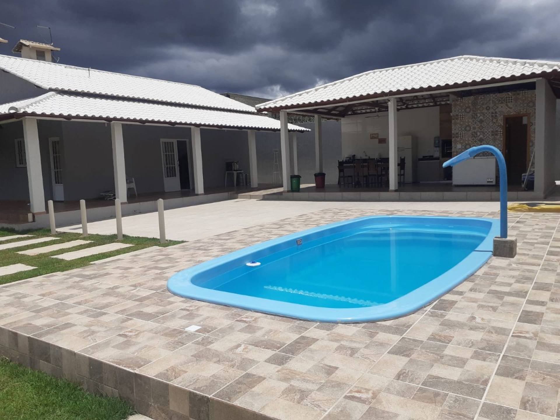 Casa Para Vender com 03 quartos e 03 suítes no bairro Senhora de Fátima em Betim