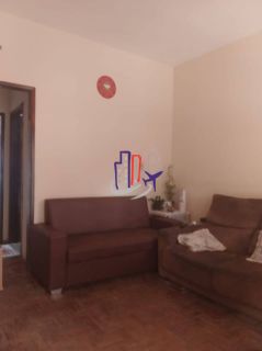 Casa Para Vender com 04 quartos no bairro Califórnia em Belo Horizonte