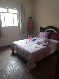 Casa Para Vender com 04 quartos no bairro Califórnia em Belo Horizonte