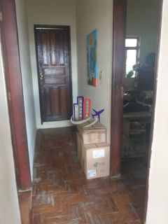 Casa Para Vender com 04 quartos no bairro Califórnia em Belo Horizonte