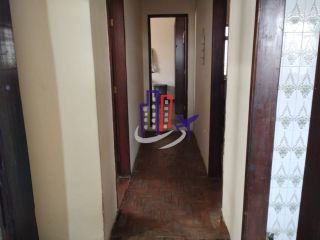 Casa Para Vender com 04 quartos no bairro Califórnia em Belo Horizonte