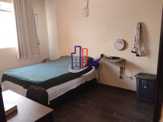 Casa Para Vender com 04 quartos no bairro Califórnia em Belo Horizonte